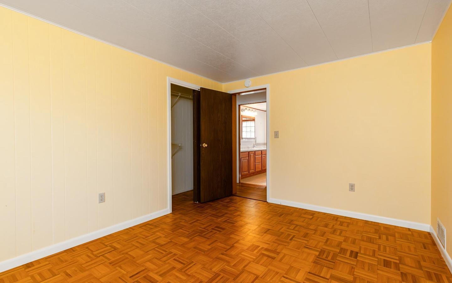 921 Palmer Rd, Fort Washington, MD