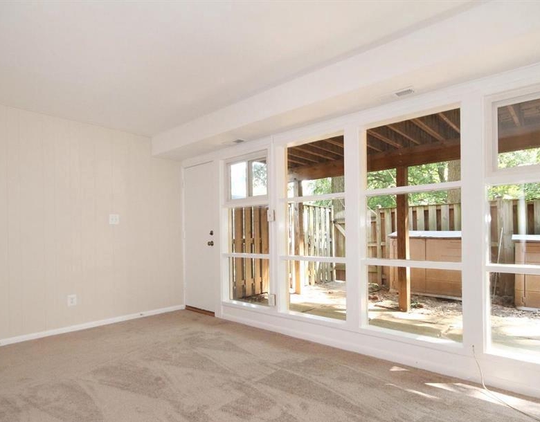 7825 Patriot Dr, Annandale, VA