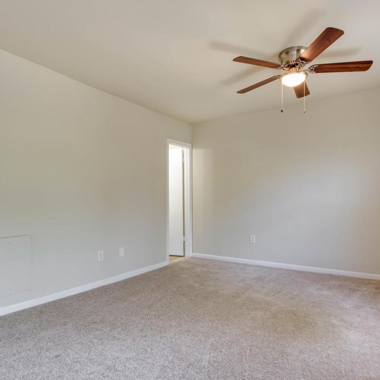20235 Maple Leaf, Gaithersburg, MD