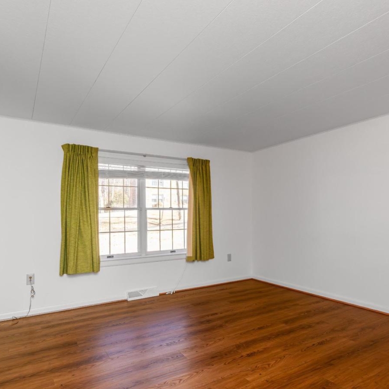 921 Palmer Rd, Fort Washington, MD