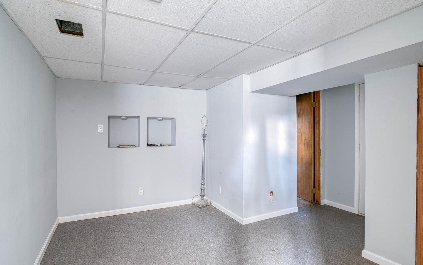 2207 Owens Rd, Oxon Hill, MD
