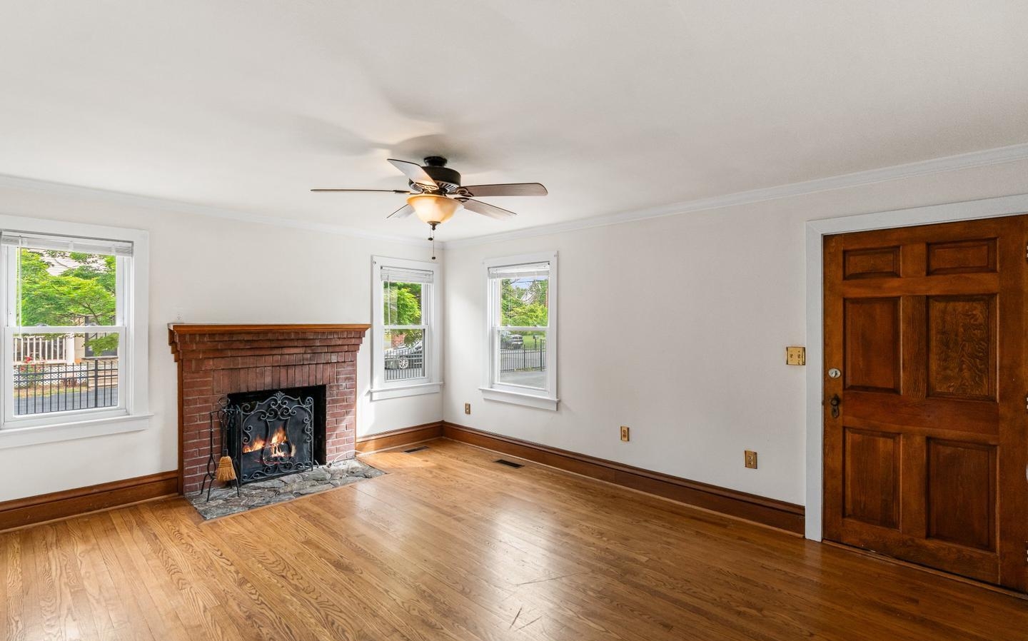 13406 Woodbridge St, Woodbridge, VA