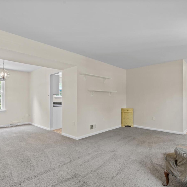 2205 Neville Ct, Waldorf, MD