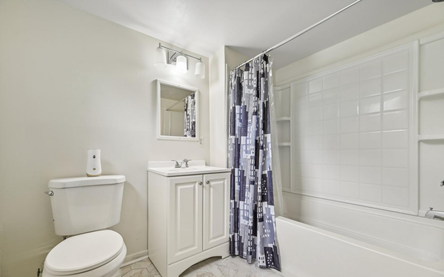 5800 Delta Ln, Suitland, MD