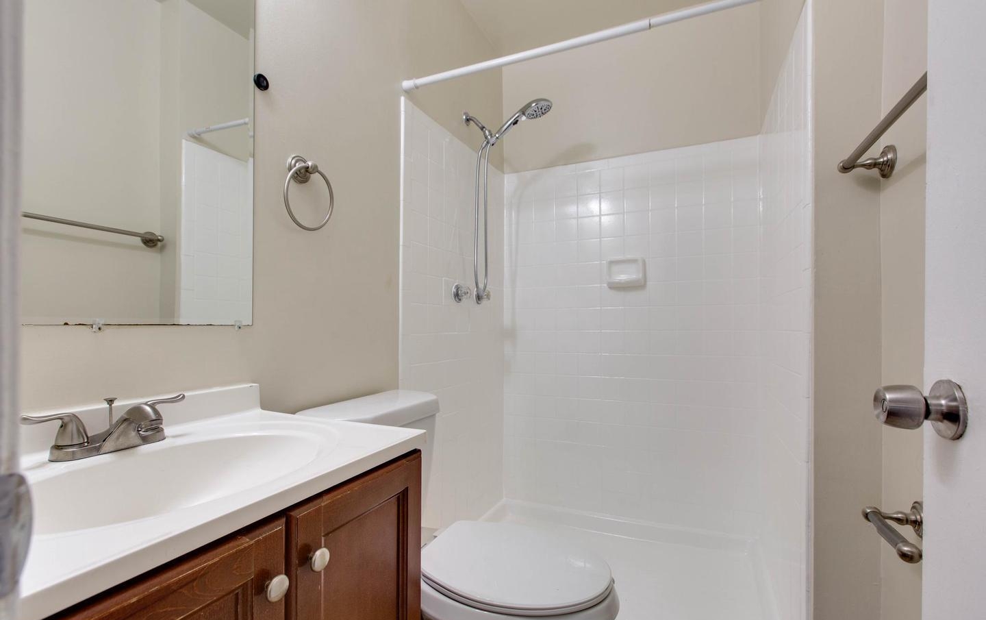 20235 Maple Leaf, Gaithersburg, MD