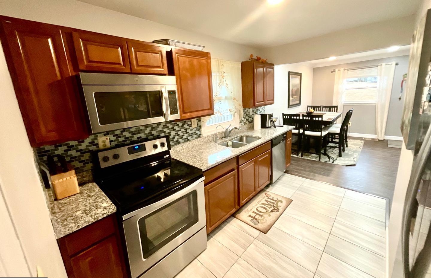 13432 Forest Glen Rd, Woodbridge, VA