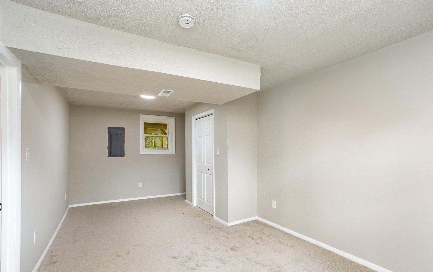 108 Oakridge Dr, Stafford, VA