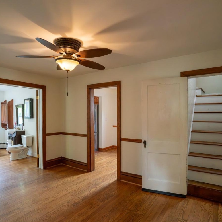 13406 Woodbridge St, Woodbridge, VA