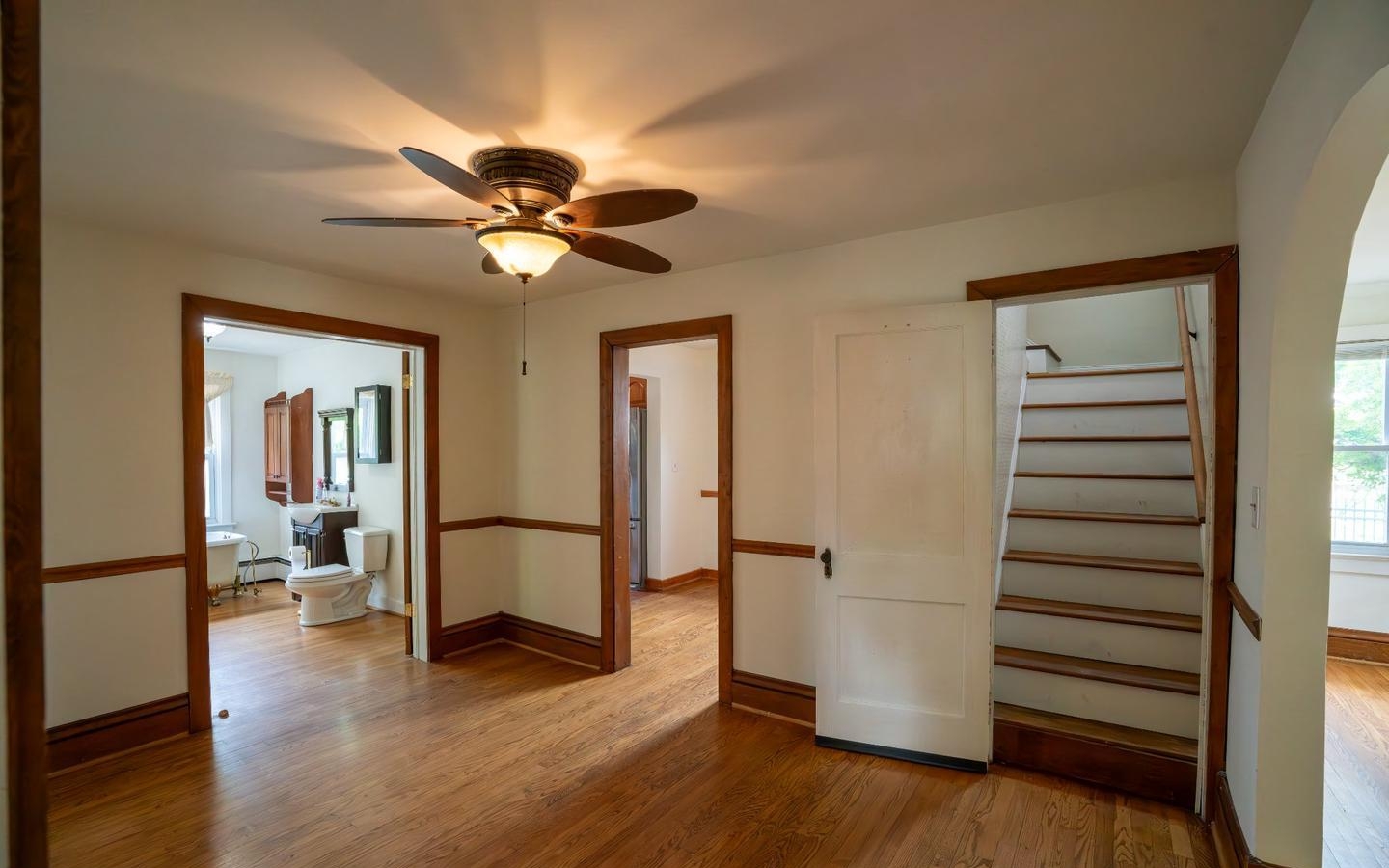 13406 Woodbridge St, Woodbridge, VA
