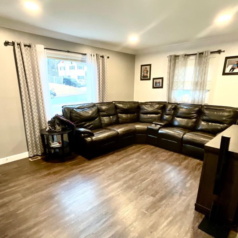 13432 Forest Glen Rd, Woodbridge, VA