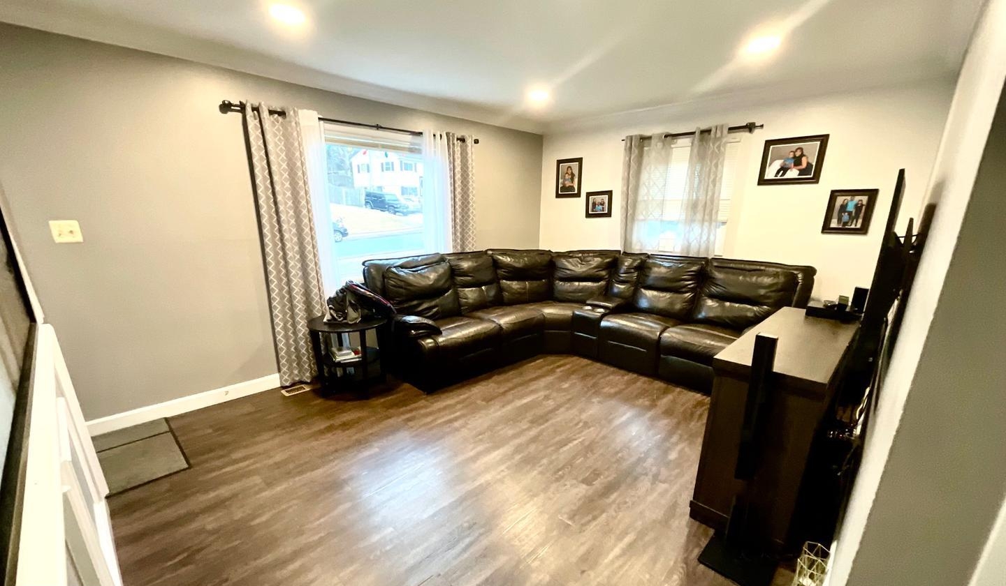 13432 Forest Glen Rd, Woodbridge, VA