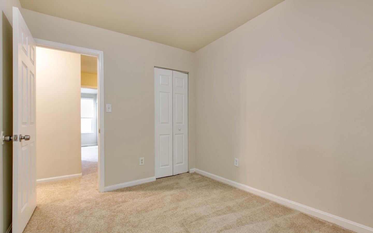 20235 Maple Leaf, Gaithersburg, MD
