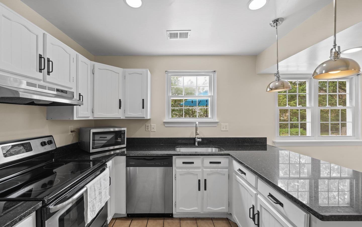 2205 Neville Ct, Waldorf, MD