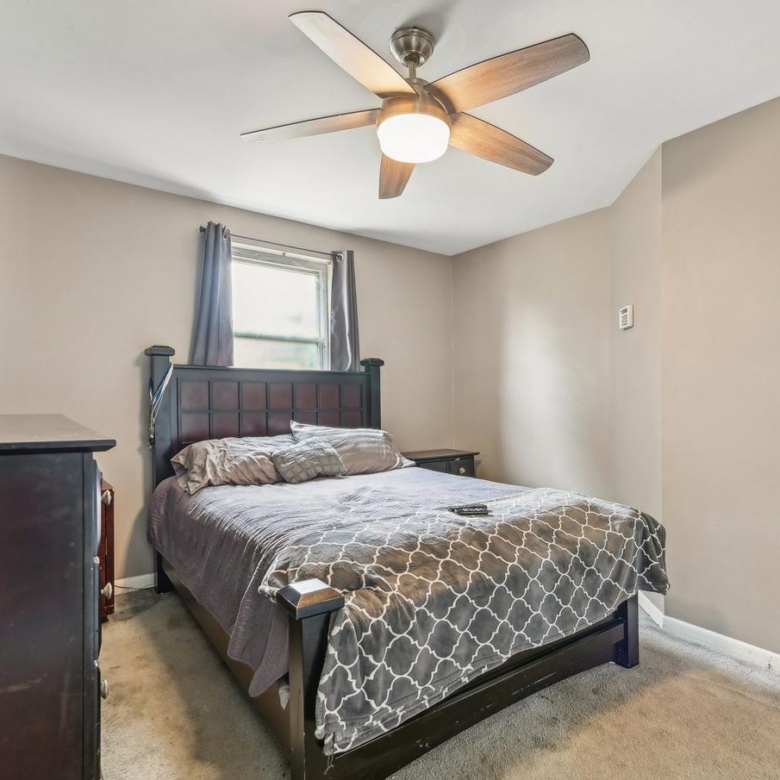 5800 Delta Ln, Suitland, MD