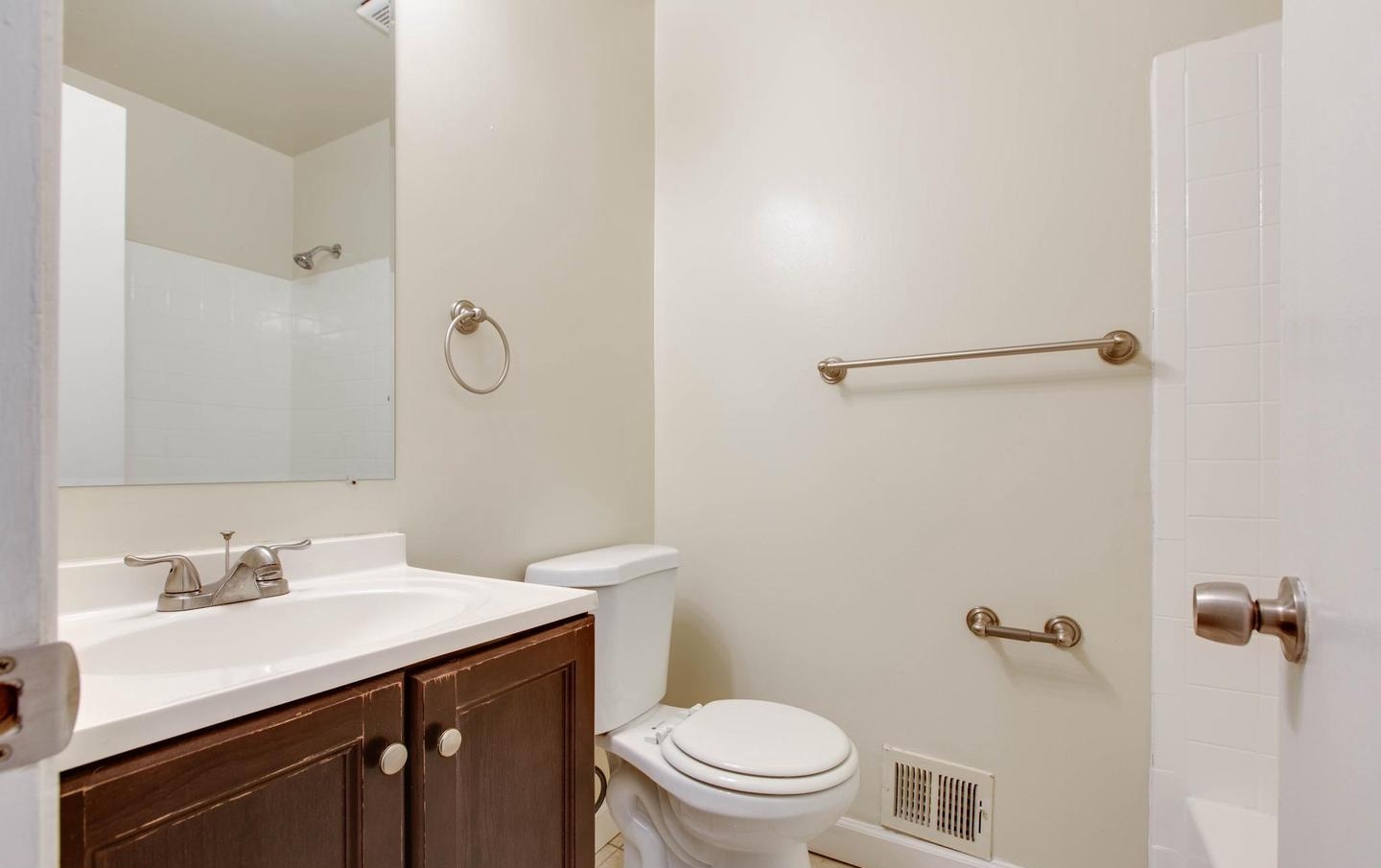 20235 Maple Leaf, Gaithersburg, MD