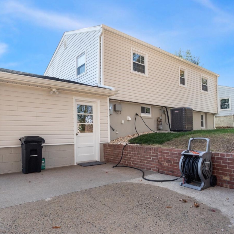 1312 Oregon Ave, Woodbridge, VA