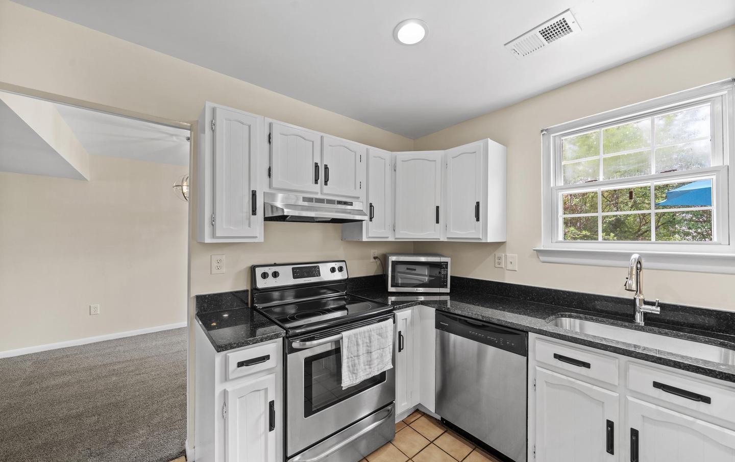 2205 Neville Ct, Waldorf, MD