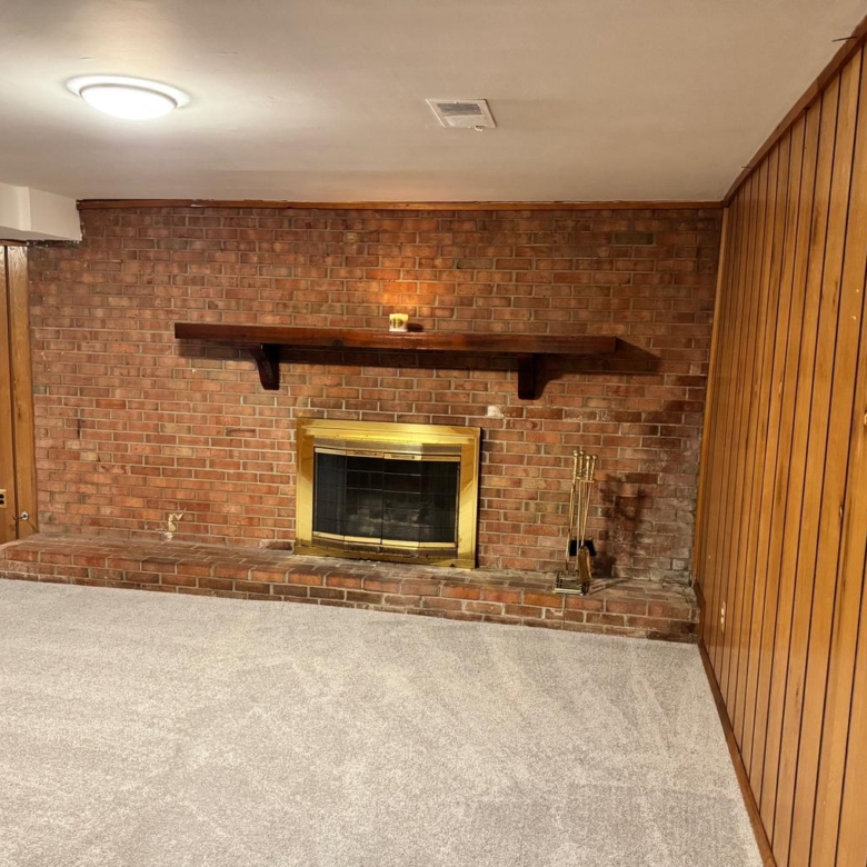 6703 Greenview Ln, Springfield, VA