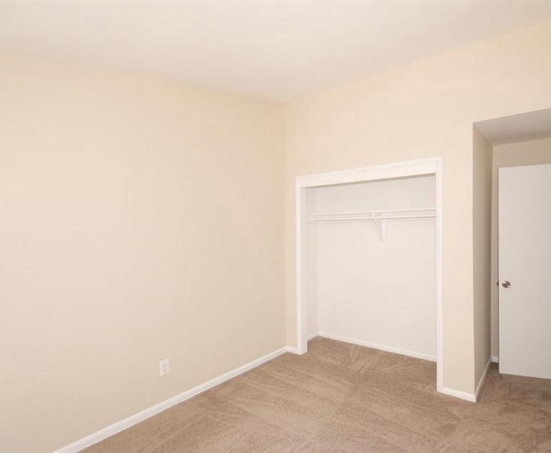 7825 Patriot Dr, Annandale, VA