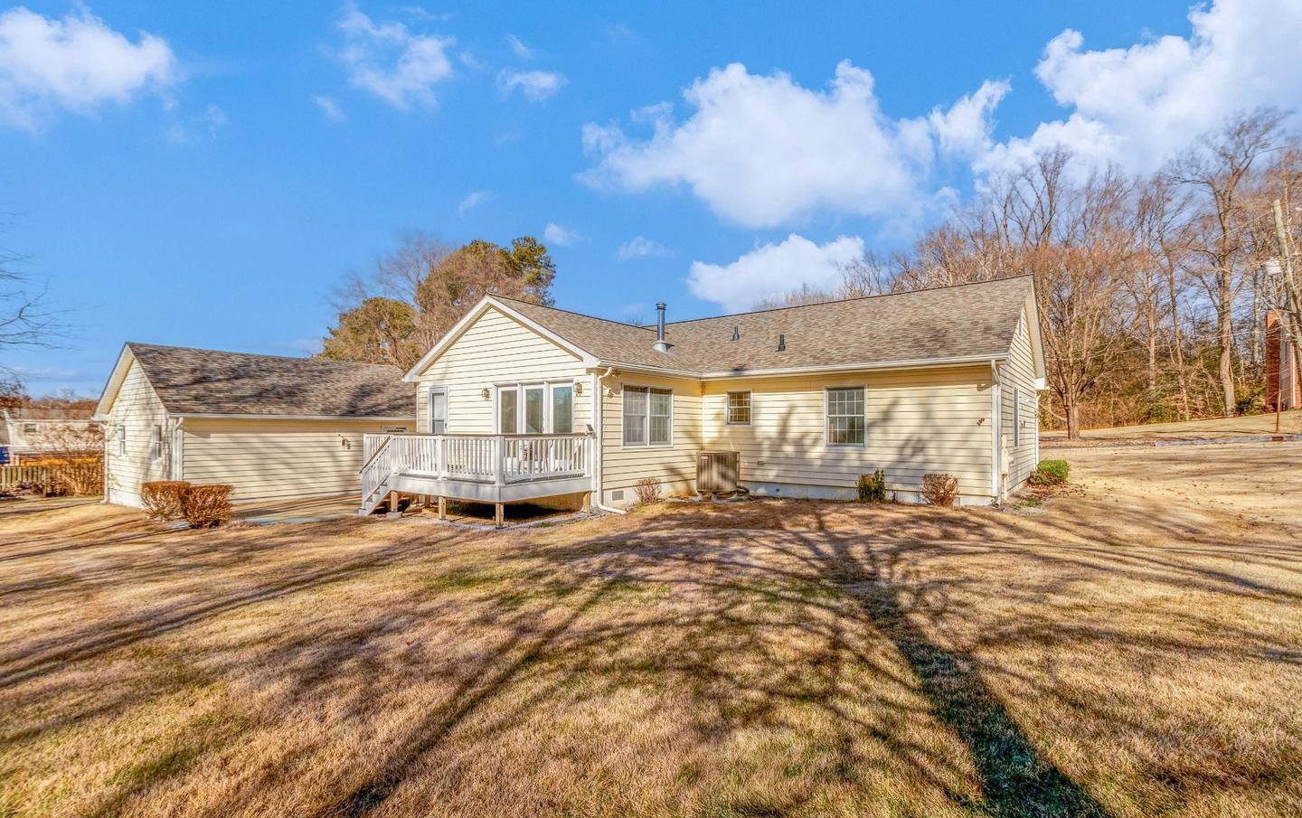 921 Palmer Rd, Fort Washington, MD