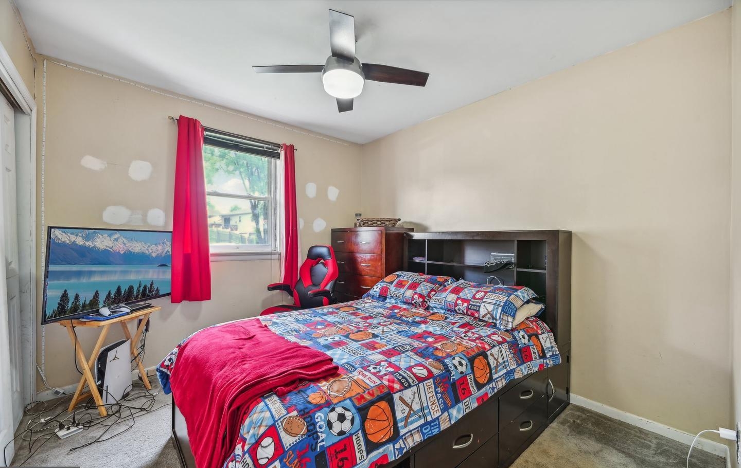 5800 Delta Ln, Suitland, MD