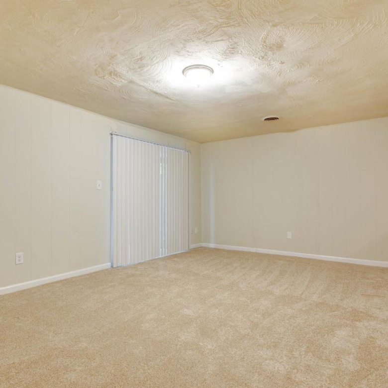 20235 Maple Leaf, Gaithersburg, MD