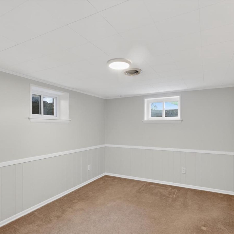 6824 Constance Dr, Springfield, VA
