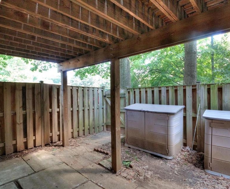 7825 Patriot Dr, Annandale, VA