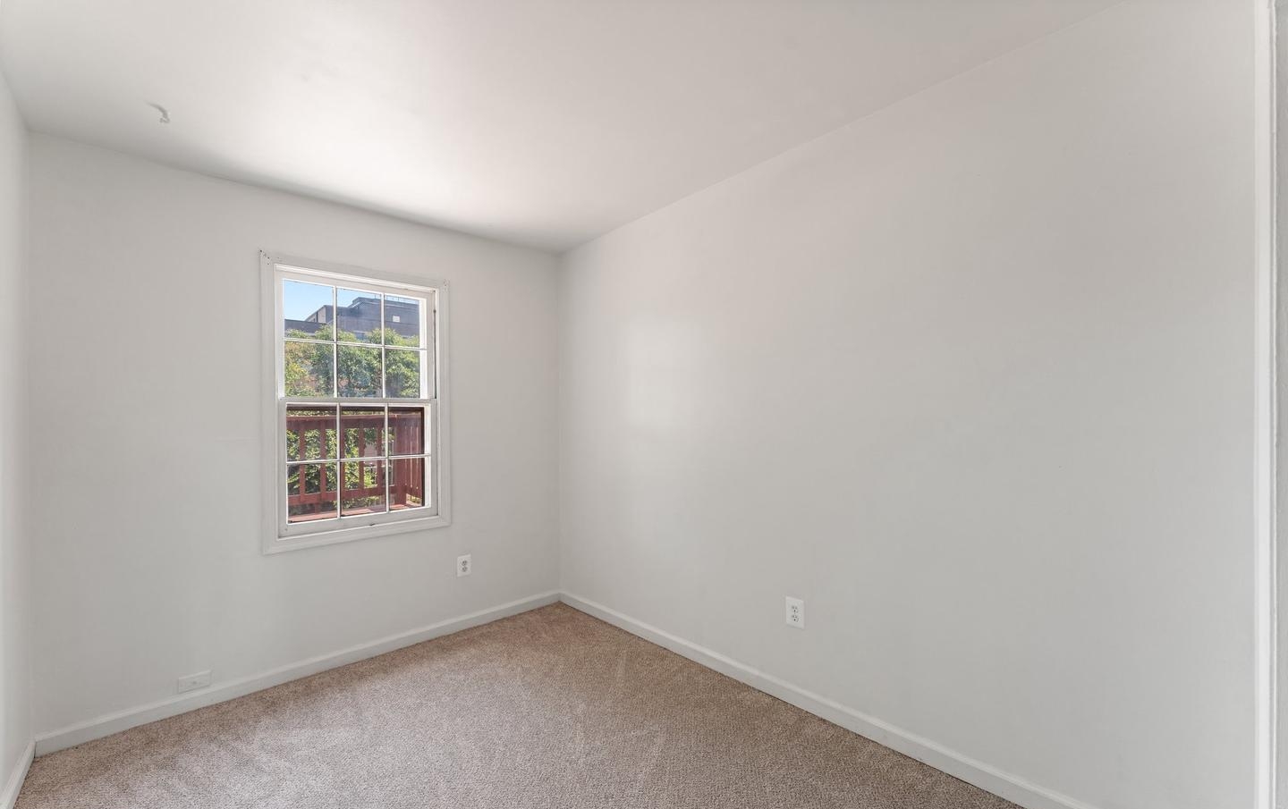 9613 Aspen Pl, Manassas, VA