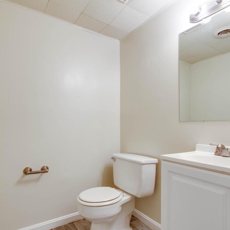 20235 Maple Leaf, Gaithersburg, MD