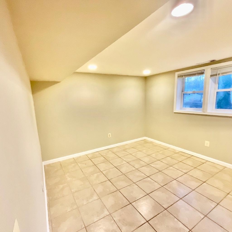 13432 Forest Glen Rd, Woodbridge, VA