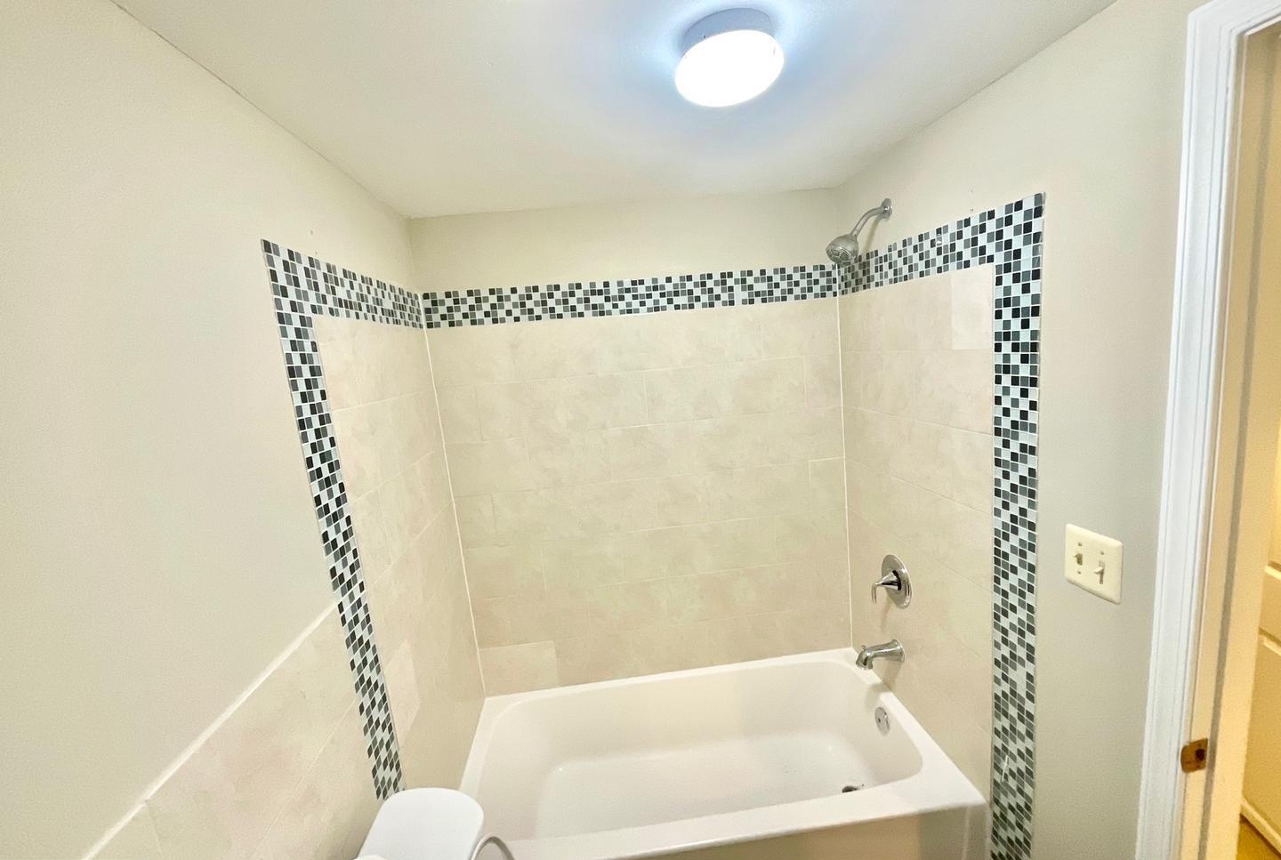 13432 Forest Glen Rd, Woodbridge, VA