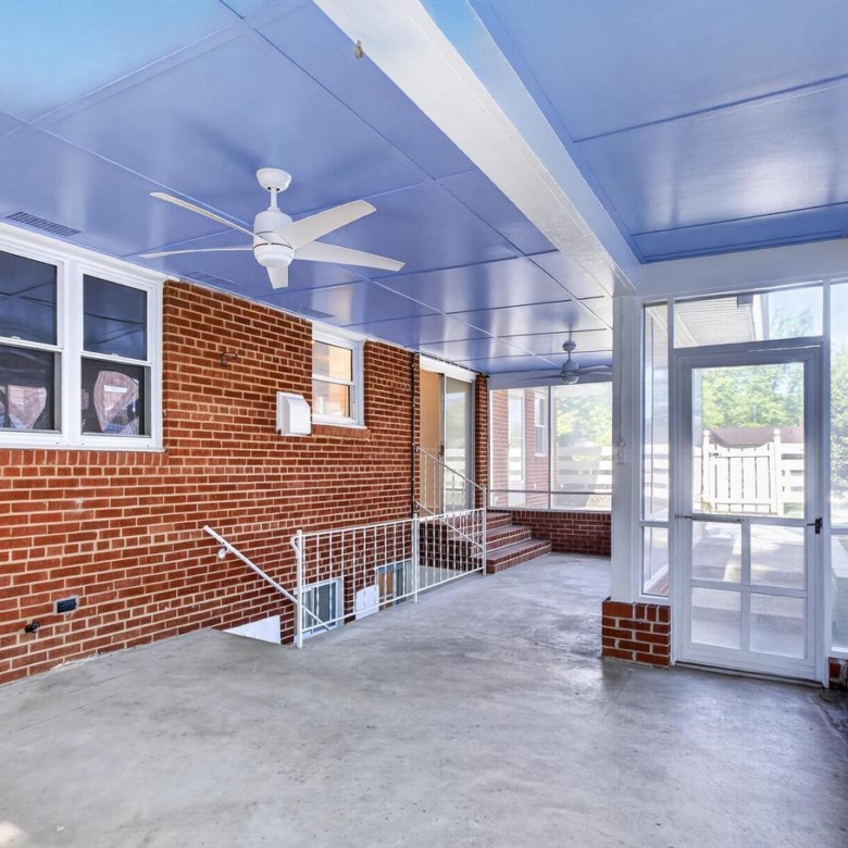 6824 Constance Dr, Springfield, VA