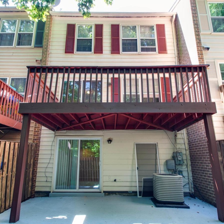20235 Maple Leaf, Gaithersburg, MD