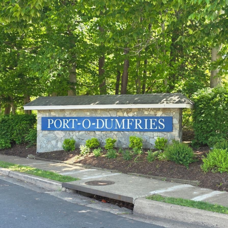 3809 Port Hope Pt, Triangle, VA