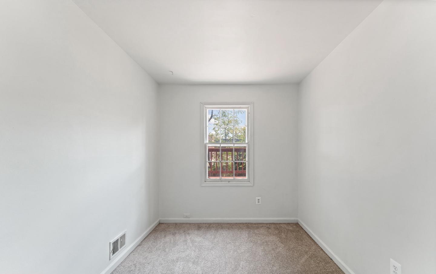 9613 Aspen Pl, Manassas, VA