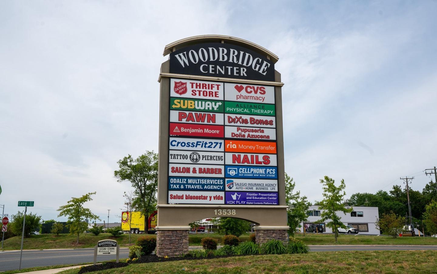 13406 Woodbridge St, Woodbridge, VA