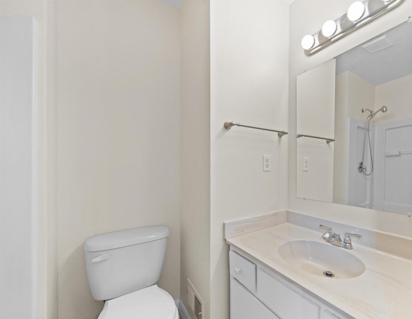 2205 Neville Ct, Waldorf, MD