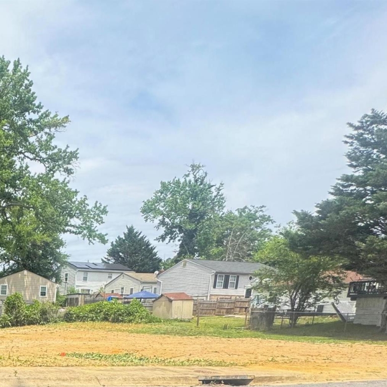 6604 Blacklog St, Capitol Heights, MD