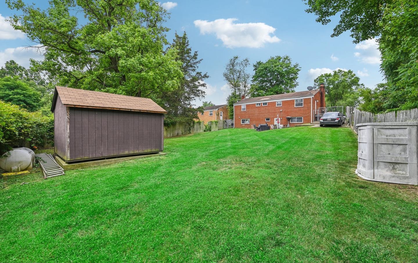 5800 Delta Ln, Suitland, MD