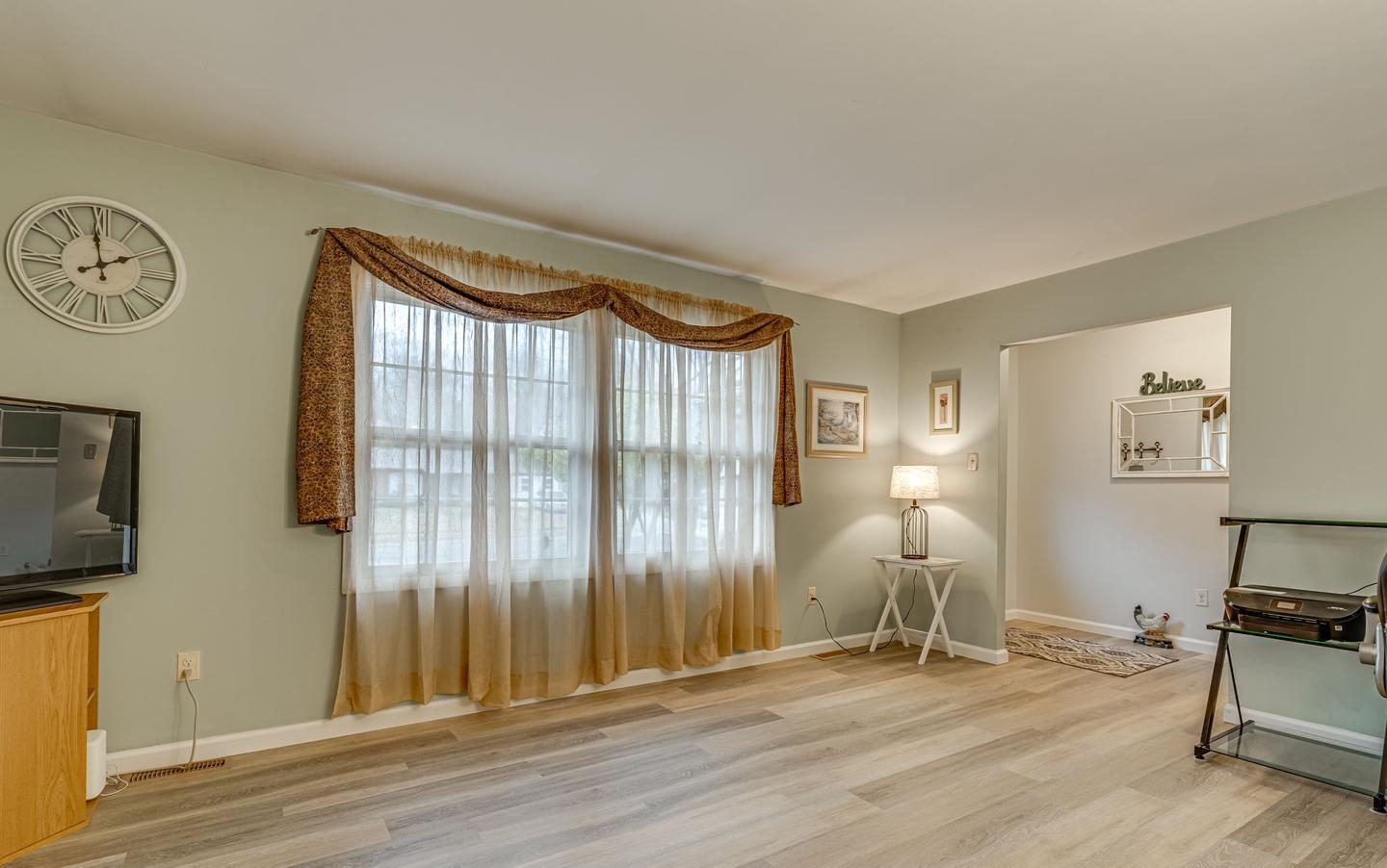 219 Brent Rd, Waldorf, MD 20602