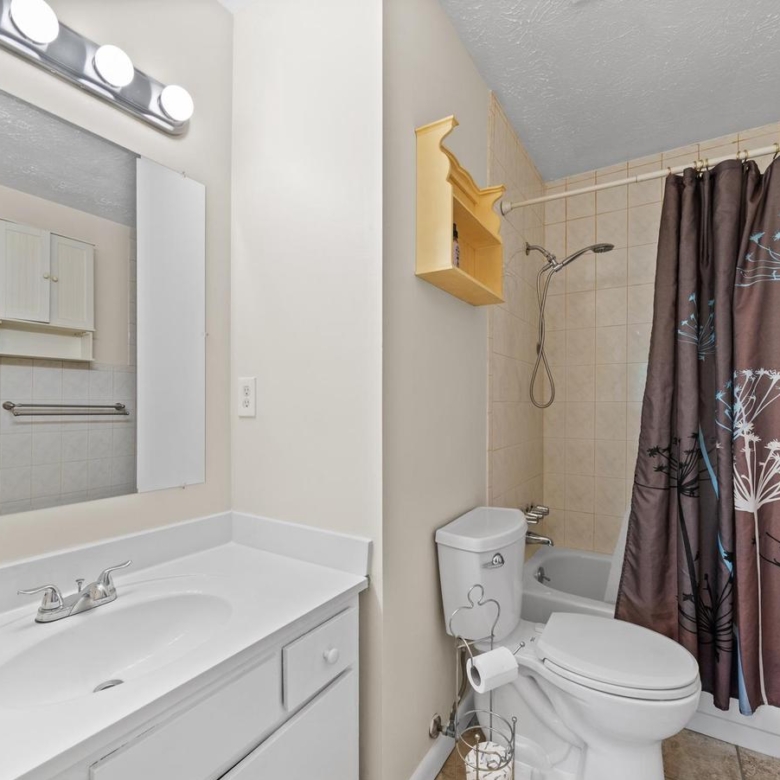 2205 Neville Ct, Waldorf, MD