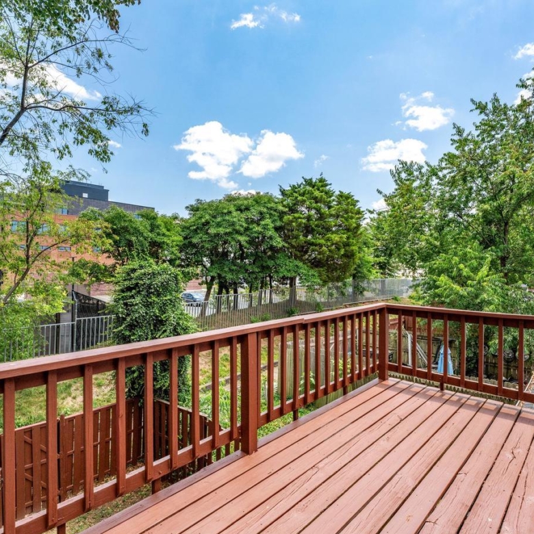 9613 Aspen Pl, Manassas, VA