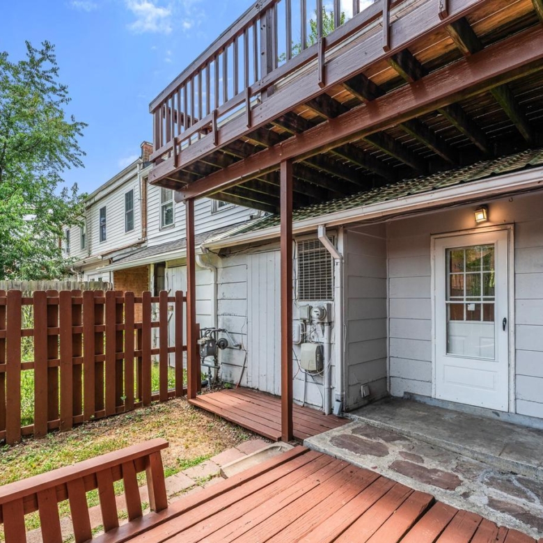 9613 Aspen Pl, Manassas, VA